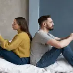 Why Does Emotional Distance Happen in Relationships? Signs, Causes, and Ways to Reconnect
